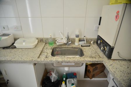 Casa à venda com 108m², 2 quartos e 1 vagaSala