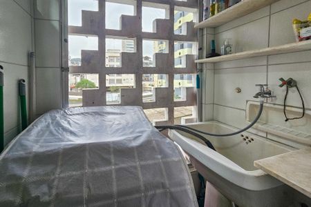 Apartamento para alugar com 74m², 2 quartos e 1 vaga Apartamento para alugar com 74m², 2 quartos e 1 vagaÁrea de serviço