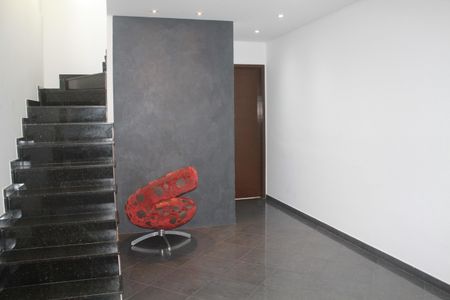 Casa à venda com 170m², 3 quartos e 4 vagasSala