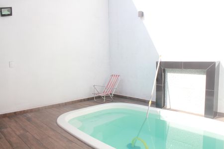Casa à venda com 170m², 3 quartos e 4 vagasPiscina