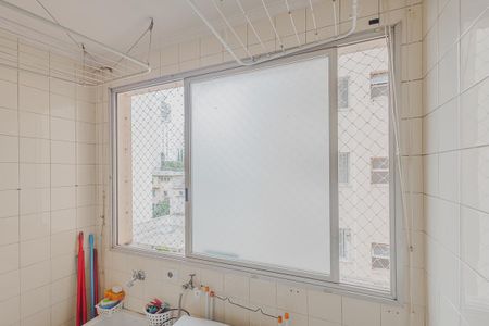 Apartamento à venda com 74m², 3 quartos e 1 vagaÁrea de Serviço