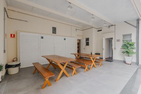 Apartamento à venda com 74m², 3 quartos e 1 vagaÁrea comum - Salão de festas