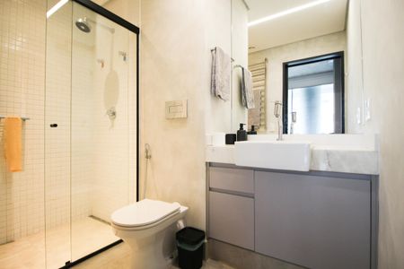 Apartamento à venda com 63m², 1 quarto e sem vaga Apartamento à venda com 63m², 1 quarto e sem vagaBanheiro da Suíte