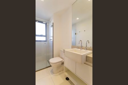 Apartamento à venda com 115m², 2 quartos e 2 vagas Apartamento à venda com 115m², 2 quartos e 2 vagasBanheiro da Suíte 1
