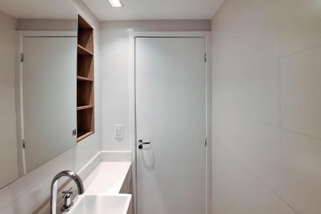 Apartamento à venda com 105m², 3 quartos e 2 vagas Apartamento à venda com 105m², 3 quartos e 2 vagasBanheiro da Suíte 1