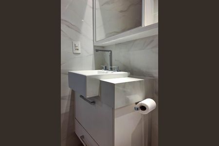 Apartamento à venda com 105m², 3 quartos e 2 vagas Apartamento à venda com 105m², 3 quartos e 2 vagasBanheiro da Suíte 2