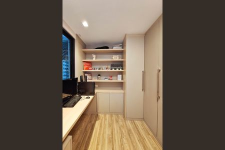 Apartamento à venda com 105m², 3 quartos e 2 vagas Apartamento à venda com 105m², 3 quartos e 2 vagasQuarto 1