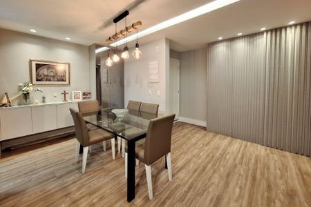 Apartamento à venda com 105m², 3 quartos e 2 vagas Apartamento à venda com 105m², 3 quartos e 2 vagasSala