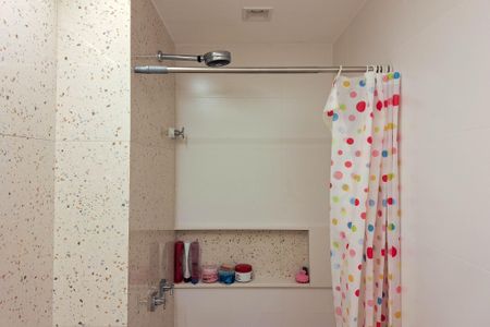 Apartamento à venda com 105m², 3 quartos e 2 vagas Apartamento à venda com 105m², 3 quartos e 2 vagasBanheiro Social