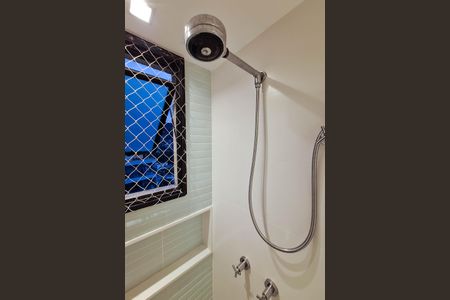 Apartamento à venda com 105m², 3 quartos e 2 vagas Apartamento à venda com 105m², 3 quartos e 2 vagasBanheiro da Suíte 1