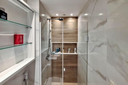 Apartamento à venda com 105m², 3 quartos e 2 vagas Apartamento à venda com 105m², 3 quartos e 2 vagasBanheiro da Suíte 2