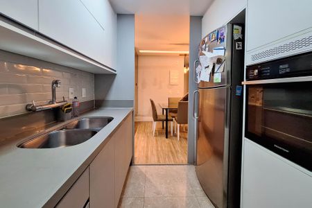 Apartamento à venda com 105m², 3 quartos e 2 vagas Apartamento à venda com 105m², 3 quartos e 2 vagasCozinha