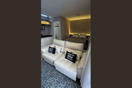 Studio à venda com 27m², 1 quarto e sem vaga Studio à venda com 27m², 1 quarto e sem vagaSala/Quarto