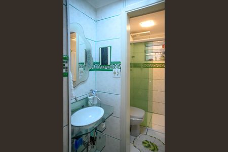 Apartamento à venda com 55m², 2 quartos e 1 vaga Apartamento à venda com 55m², 2 quartos e 1 vagaBanheiro