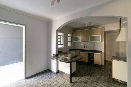 Casa à venda com 110m², 2 quartos e 2 vagasCozinha