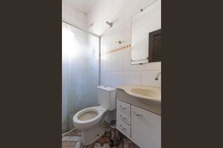 Casa à venda com 110m², 2 quartos e 2 vagasBanheiro 1