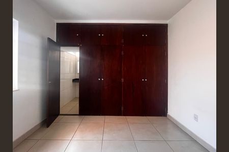 Casa à venda com 153m², 3 quartos e 2 vagas Casa à venda com 153m², 3 quartos e 2 vagasSuíte