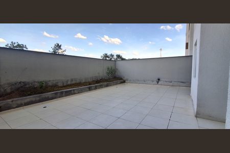 Apartamento para alugar com 117m², 2 quartos e 1 vagaÁrea comum