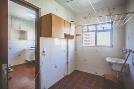 Apartamento à venda com 126m², 3 quartos e 2 vagas Apartamento à venda com 126m², 3 quartos e 2 vagasÁrea de Serviço