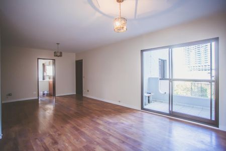 Apartamento à venda com 126m², 3 quartos e 2 vagas Apartamento à venda com 126m², 3 quartos e 2 vagasSala de Estar