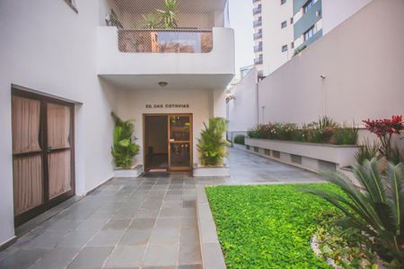 Apartamento à venda com 126m², 3 quartos e 2 vagas Apartamento à venda com 126m², 3 quartos e 2 vagasHall de entrada