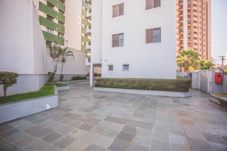 Apartamento à venda com 126m², 3 quartos e 2 vagas Apartamento à venda com 126m², 3 quartos e 2 vagasÁrea comum