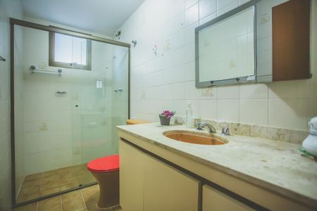Apartamento à venda com 126m², 3 quartos e 2 vagas Apartamento à venda com 126m², 3 quartos e 2 vagasBanheiro