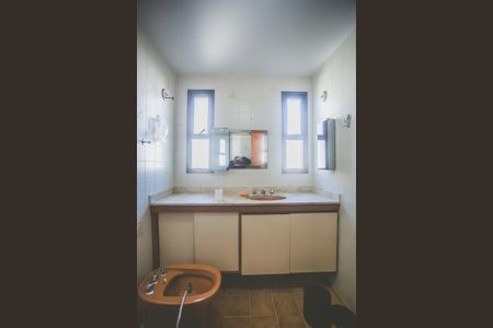 Apartamento à venda com 126m², 3 quartos e 2 vagas Apartamento à venda com 126m², 3 quartos e 2 vagasBanheiro da Suíte