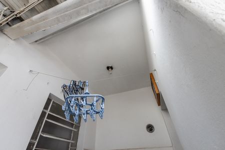 Casa à venda com 115m², 2 quartos e 1 vagaÁrea de Serviço