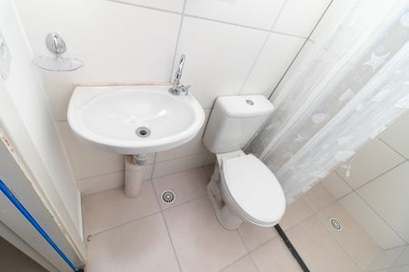 Apartamento à venda com 42m², 2 quartos e sem vaga Apartamento à venda com 42m², 2 quartos e sem vagaBanheiro