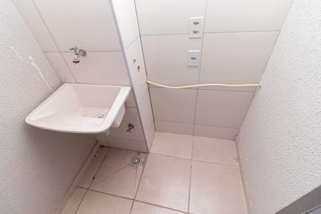 Apartamento à venda com 42m², 2 quartos e sem vaga Apartamento à venda com 42m², 2 quartos e sem vagaVaranda da Sala / Área de Serviço