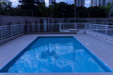 Apartamento à venda com 42m², 2 quartos e sem vaga Apartamento à venda com 42m², 2 quartos e sem vagaÁrea comum - Piscina