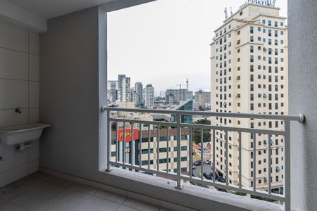 Apartamento à venda com 42m², 2 quartos e sem vaga Apartamento à venda com 42m², 2 quartos e sem vagaSacada/Sala