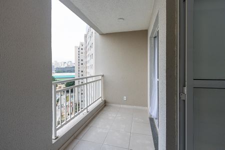Apartamento à venda com 42m², 2 quartos e sem vaga Apartamento à venda com 42m², 2 quartos e sem vagaSacada/Sala