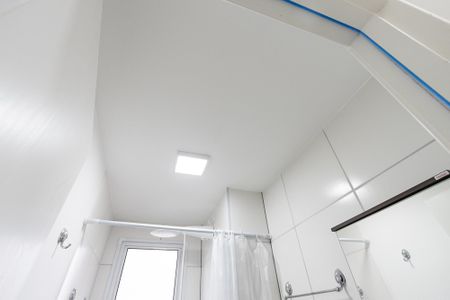 Apartamento à venda com 42m², 2 quartos e sem vaga Apartamento à venda com 42m², 2 quartos e sem vagaBanheiro Social