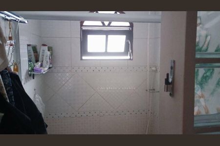 Casa à venda com 102m², 2 quartos e 2 vagas