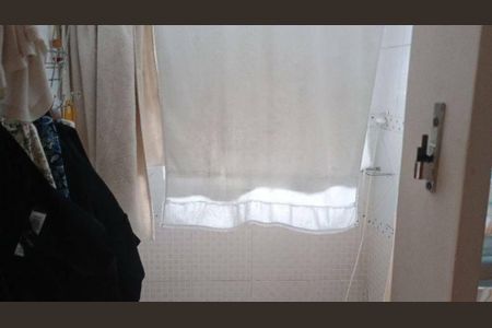 Casa à venda com 102m², 2 quartos e 2 vagas