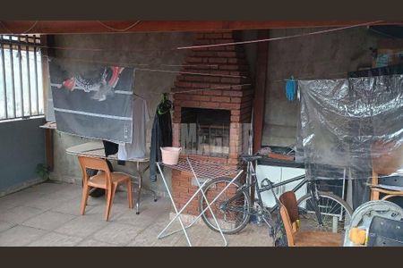 Casa à venda com 102m², 2 quartos e 2 vagas