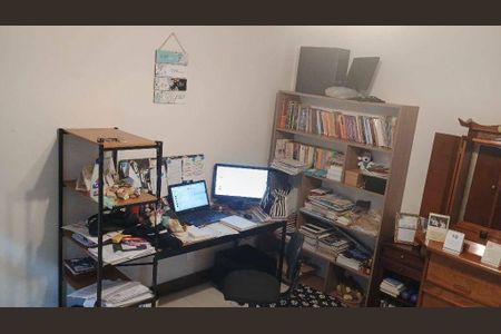 Casa à venda com 102m², 2 quartos e 2 vagas