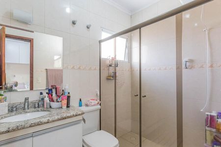 Casa à venda com 154m², 3 quartos e 4 vagasBanheiro da Suíte