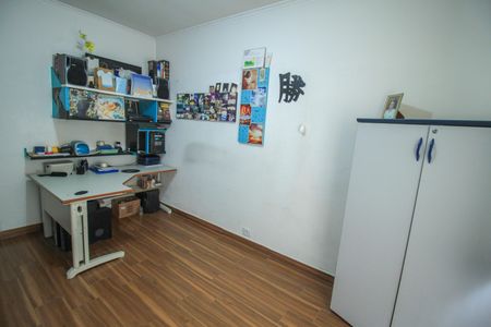 Casa à venda com 400m², 3 quartos e 4 vagas Casa à venda com 400m², 3 quartos e 4 vagasQuarto 2