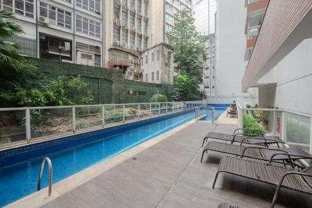 Apartamento à venda com 65m², 2 quartos e 1 vaga Apartamento à venda com 65m², 2 quartos e 1 vagaÁrea comum - Piscina
