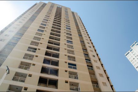 Apartamento para alugar com 63m², 2 quartos e 1 vagaFachada