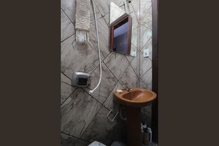 Casa à venda com 140m², 3 quartos e 2 vagasBanheiro da Suíte