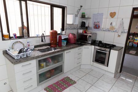 Casa à venda com 150m², 3 quartos e 2 vagas Casa à venda com 150m², 3 quartos e 2 vagasCozinha