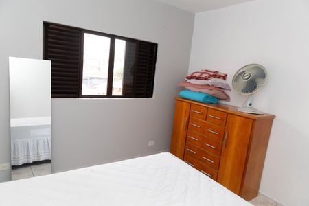 Casa à venda com 150m², 3 quartos e 2 vagas Casa à venda com 150m², 3 quartos e 2 vagasSuíte