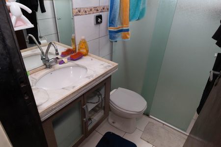 Casa à venda com 150m², 3 quartos e 2 vagas Casa à venda com 150m², 3 quartos e 2 vagasBanheiro Social