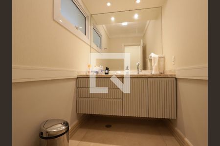 Casa de condomínio à venda com 754m², 4 quartos e 6 vagasLavabo