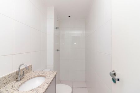 Apartamento à venda com 34m², 2 quartos e sem vaga Apartamento à venda com 34m², 2 quartos e sem vagaBanheiro