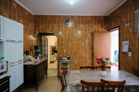 Casa à venda com 147m², 3 quartos e 2 vagasCozinha